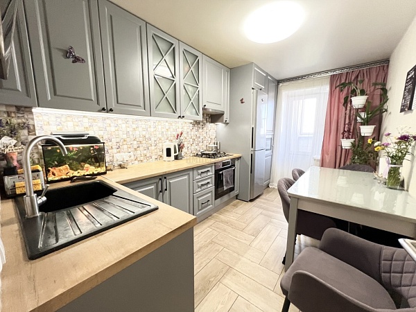 Купить двухкомнатную квартиру 60.3 м² в Йошкар-Оле на 9/9 этаже за 8850000 ₽