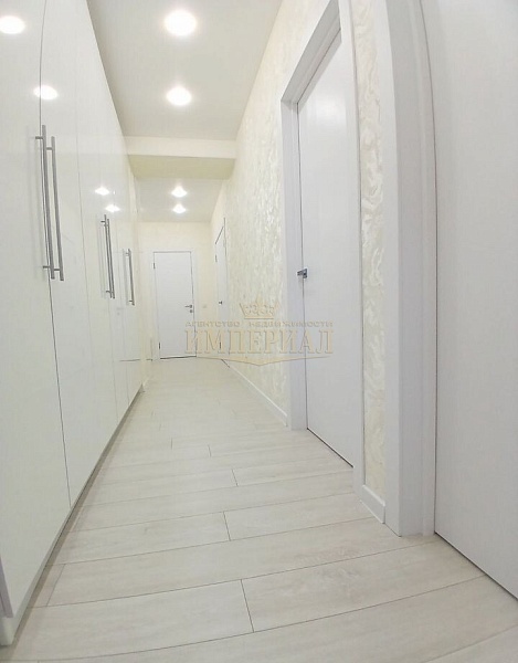 2-к квартира, 80 кв.м.