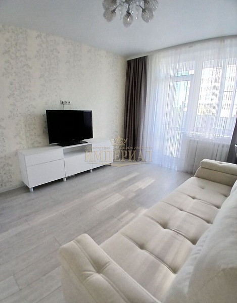 2-к квартира, 80 кв.м.