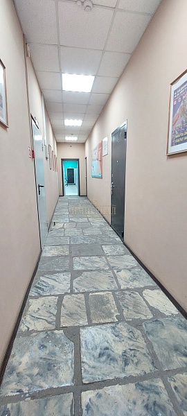 Помещения свободного назначения, 1300 кв.м.