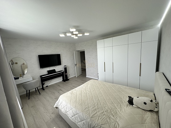 2-к квартира, 76 кв.м.