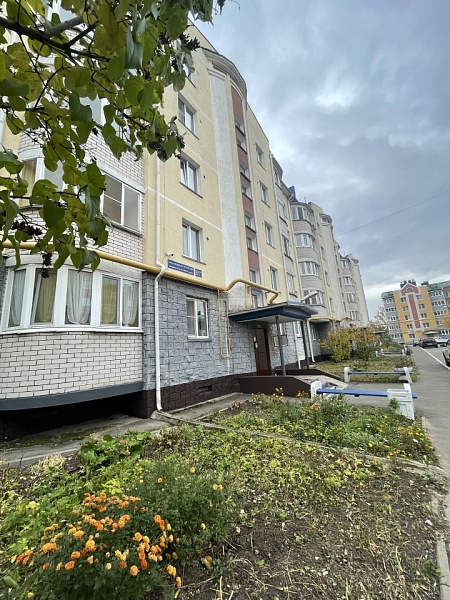 Купить двухкомнатную квартиру 52.6 м² в Йошкар-Оле на 5/5 этаже за 6590000 ₽